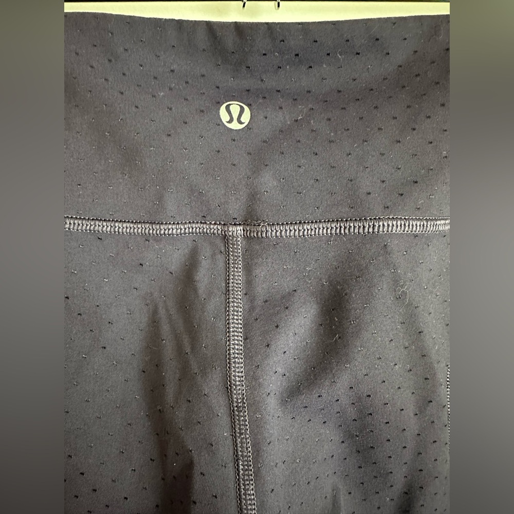 Lululemon Emerge Renewed Crop leggings - Picture 7 of 8